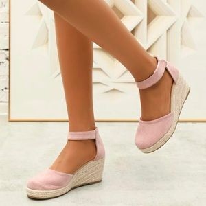 Ankle Strap Wedge Shoes 9.5